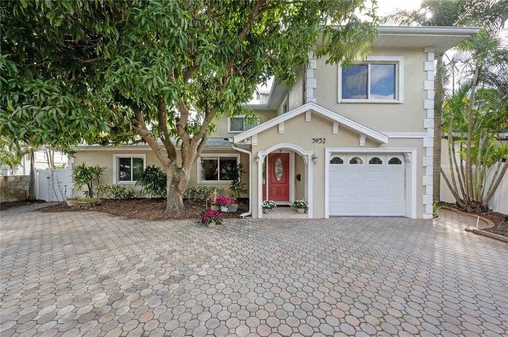 5932 5TH AVENUE N ST PETERSBURG, FL 33710