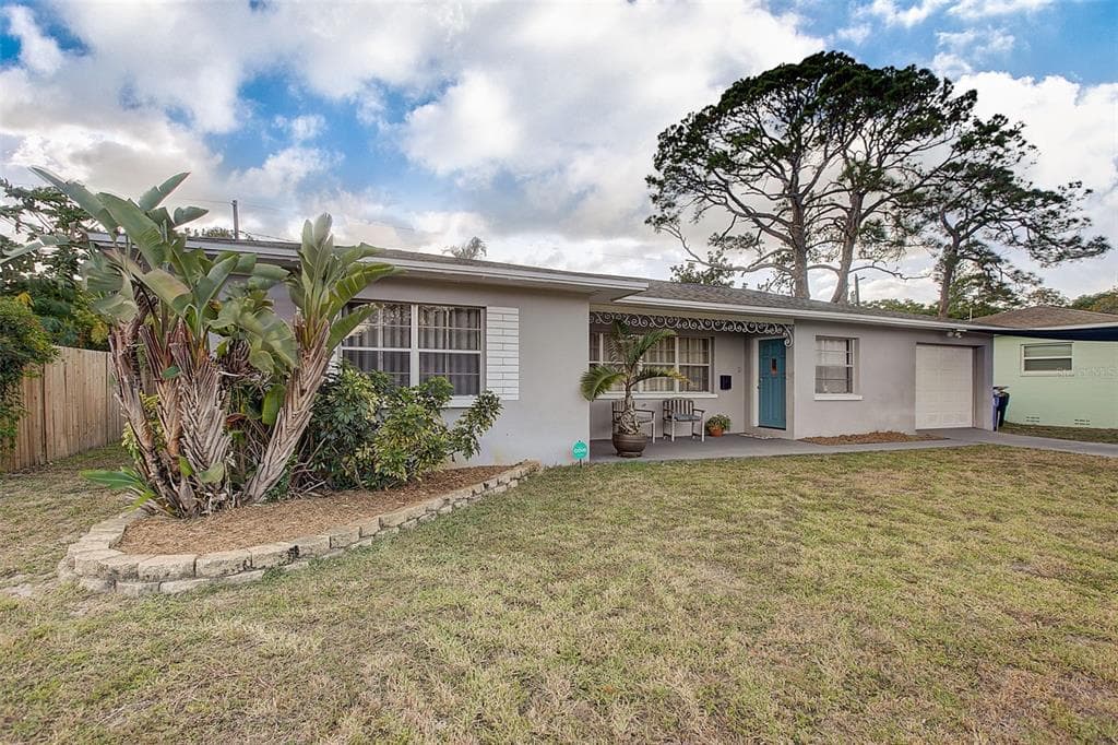 1738 TYRONE BOULEVARD N ST PETERSBURG, FL 33710