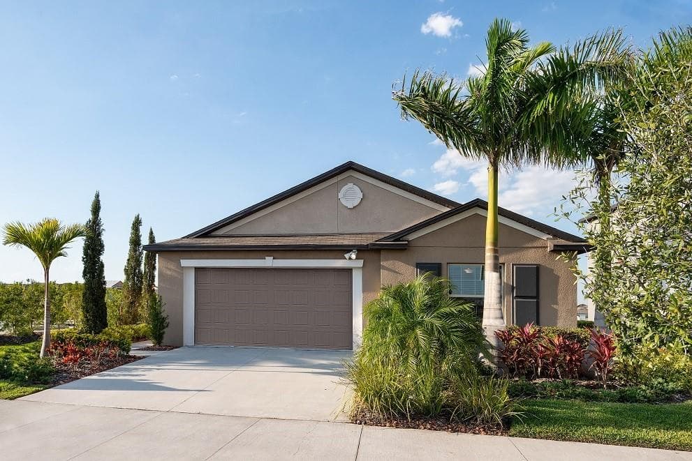1934 RED LOOP LAKELAND, FL 33805