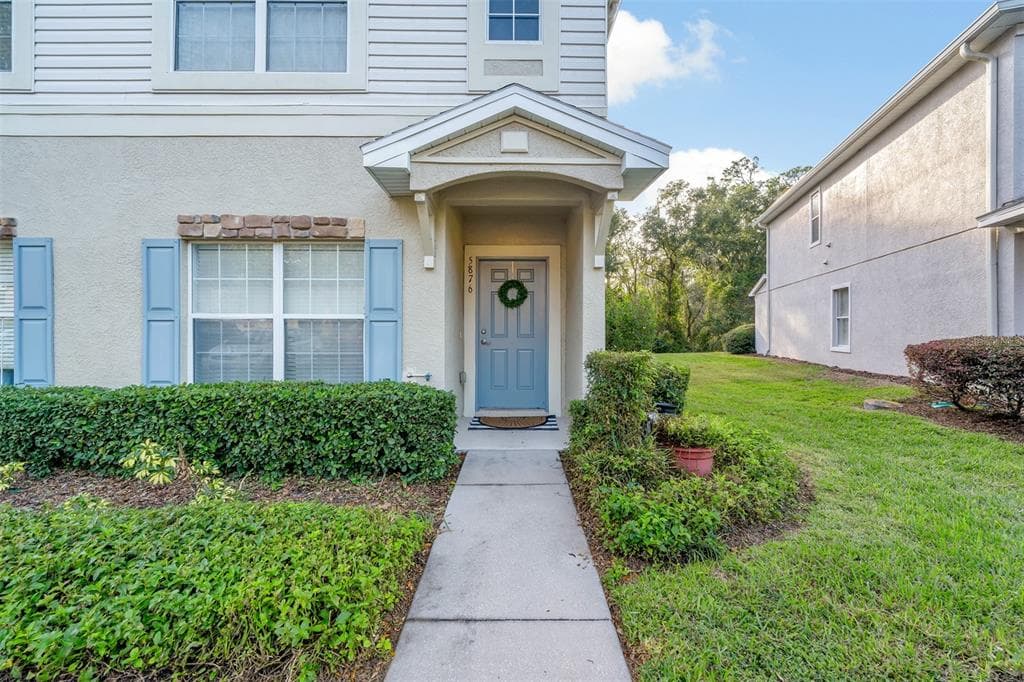 5876 FISHHAWK RIDGE DRIVE LITHIA, FL 33547