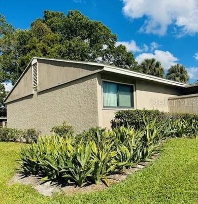8002 GARDENIA DRIVE UNIT 8002 TEMPLE TERRACE, FL 33637