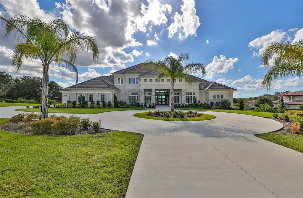 12213 BROADWATER LOOP THONOTOSASSA, FL 33592
