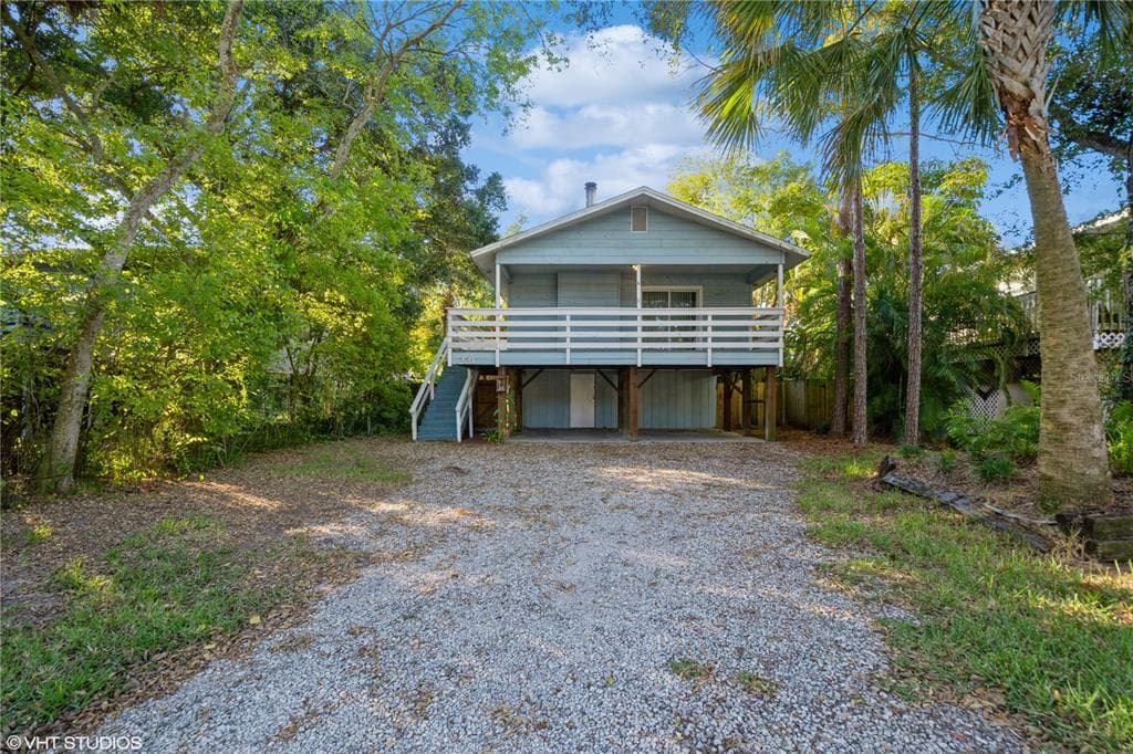 221 AVERY AVENUE CRYSTAL BEACH, FL 34681