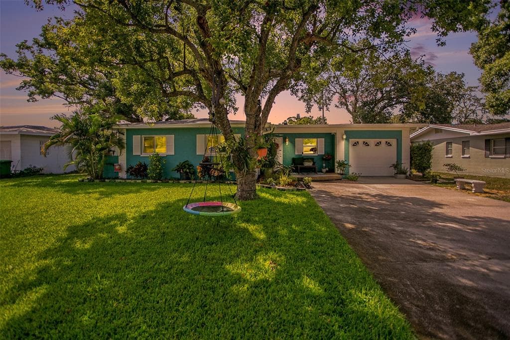 4718 W ALLINE AVENUE TAMPA, FL 33611