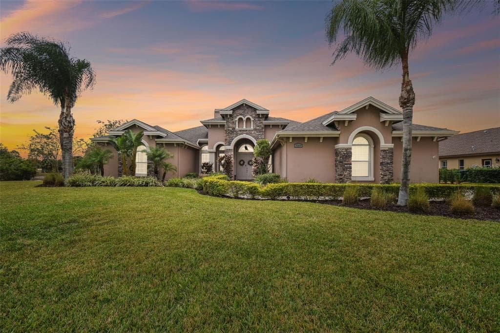 3169 FOXWOOD LANE TARPON SPRINGS, FL 34688