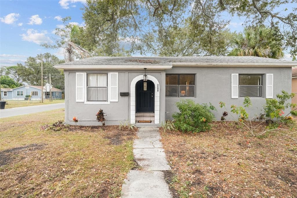 3500 22ND AVE S ST PETERSBURG, FL 33711