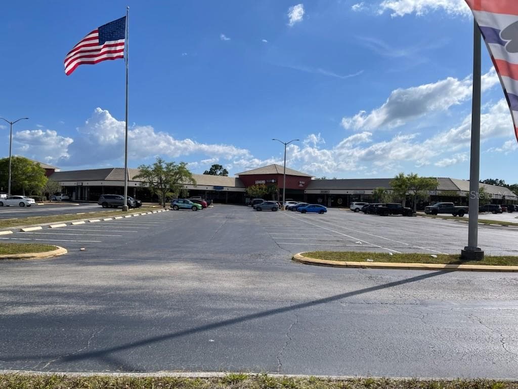 13908-14 W HILLSBOROUGH AVENUE UNIT 13908-14 TAMPA, FL 33635
