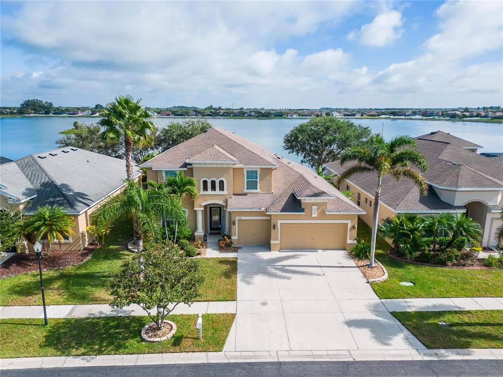 1760 MIRA LAGO CIRCLE RUSKIN, FL 33570