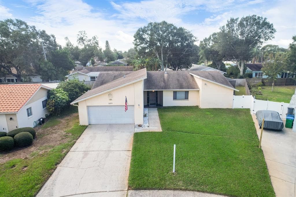 11876 MARLA LANE SEMINOLE, FL 33772