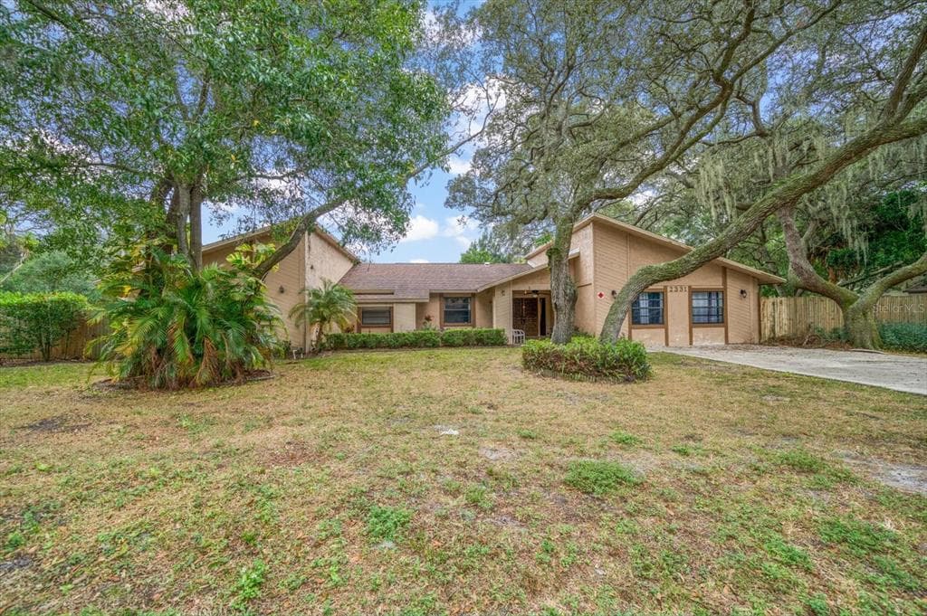 2331 PEMBROOK DRIVE CLEARWATER, FL 33764