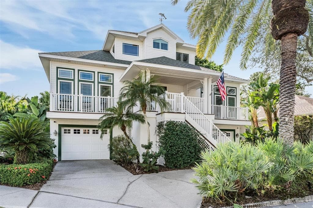 112 WATEREDGE COURT SAFETY HARBOR, FL 34695