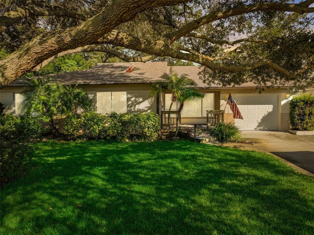 2415 52ND STREET N ST PETERSBURG, FL 33710