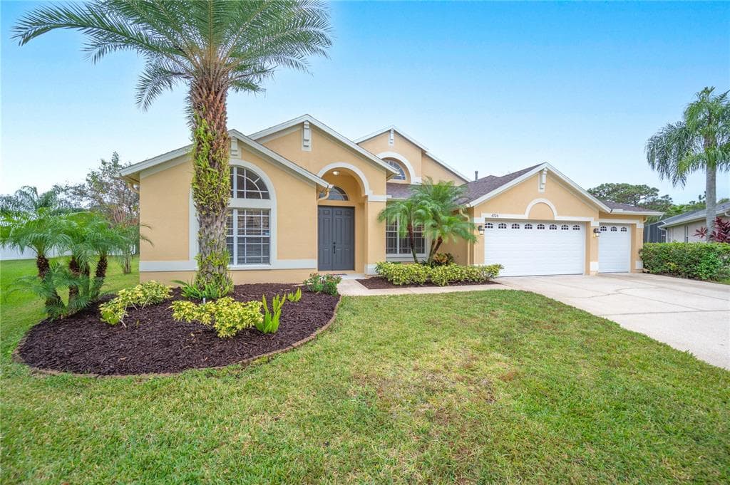 4704 JACKS POINT COURT LUTZ, FL 33558