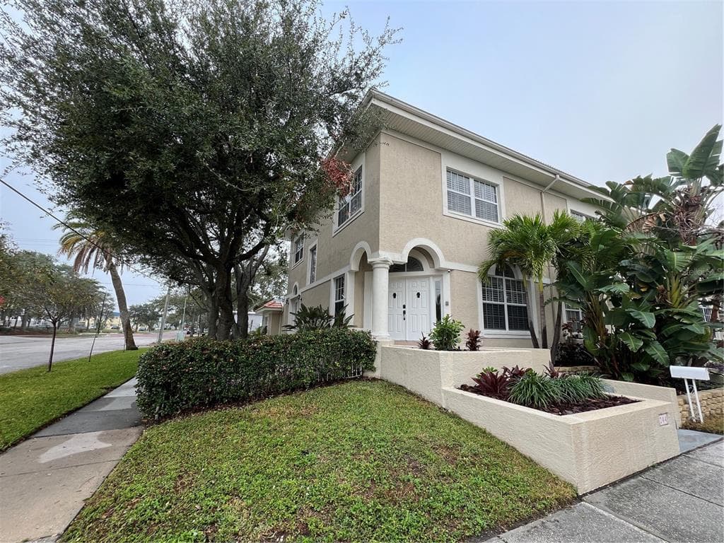 244 COLUMBIA DRIVE TAMPA, FL 33606