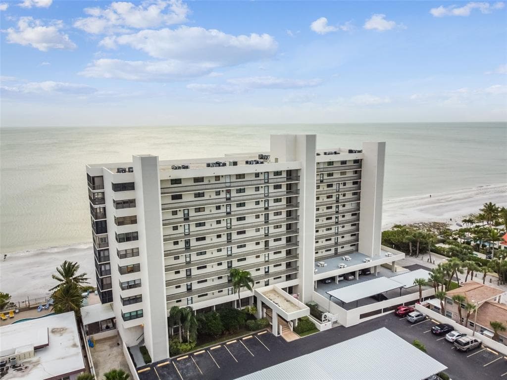 15462 GULF BOULEVARD UNIT 703 MADEIRA BEACH, FL 33708