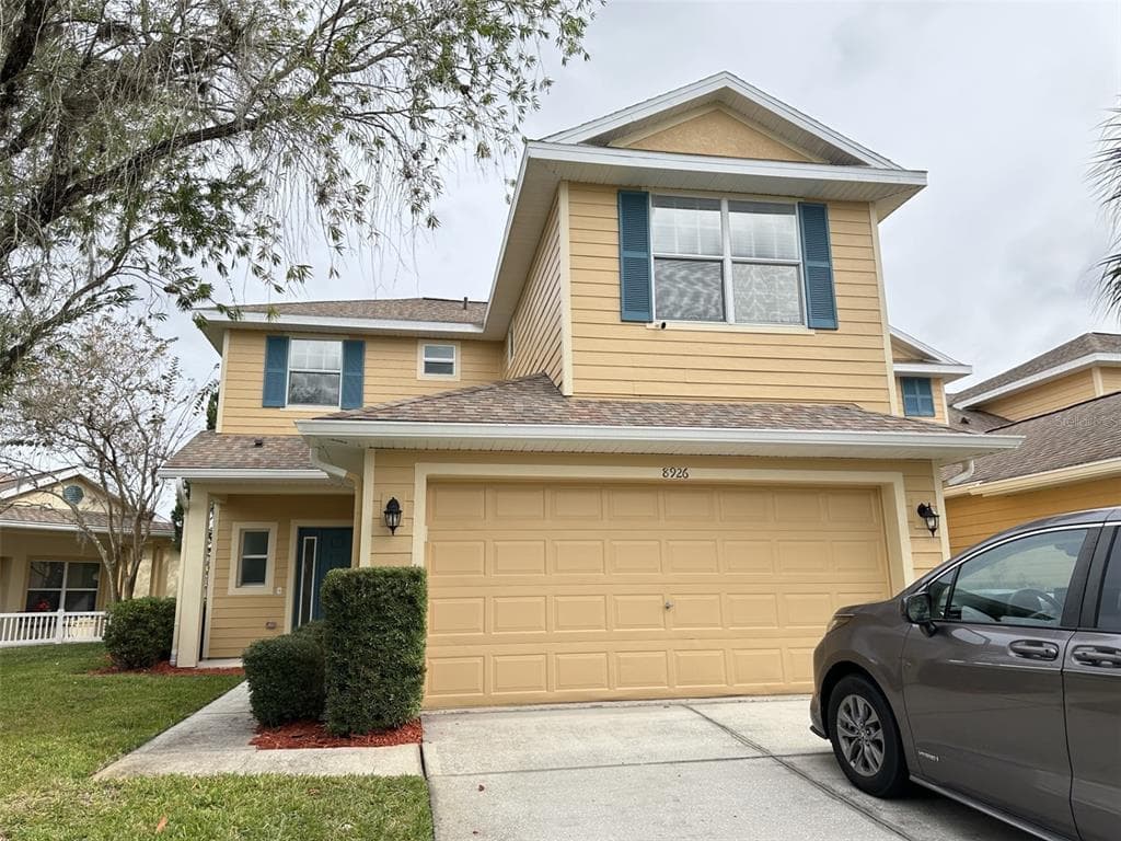 8926 IRON OAK AVENUE TAMPA, FL 33647