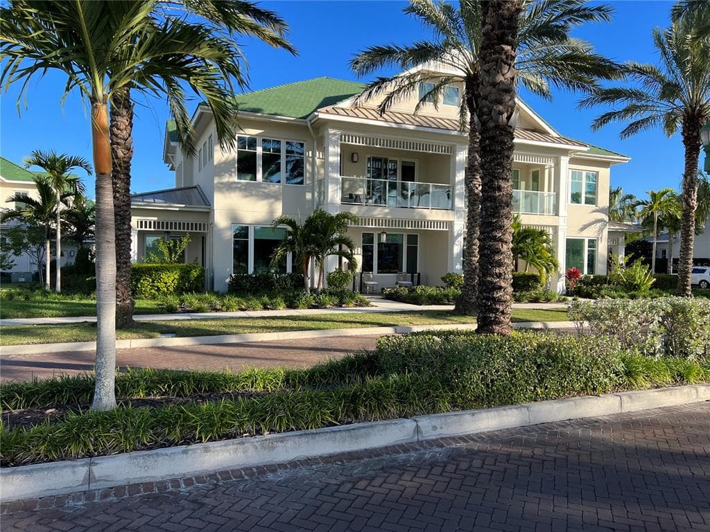 277 BELLEVIEW BOULEVARD BELLEAIR, FL 33756