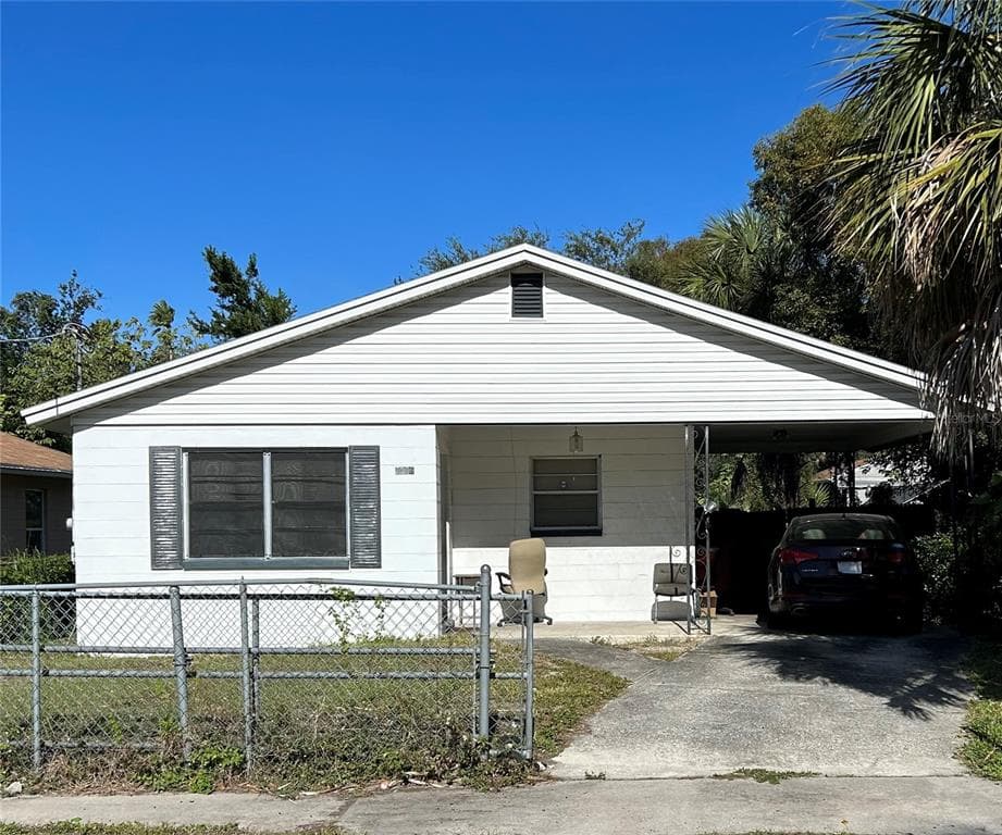 3206 E MCBERRY STREET TAMPA, FL 33610