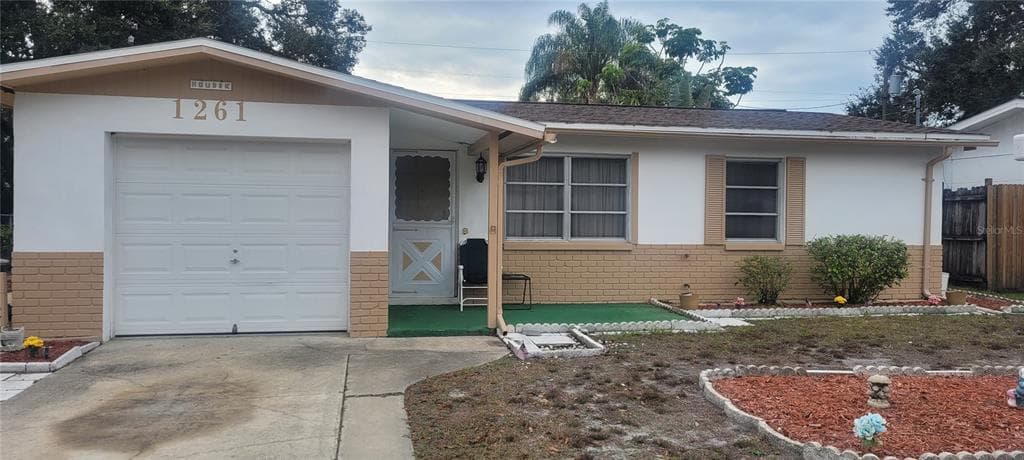 1261 8TH AVENUE NE LARGO, FL 33770