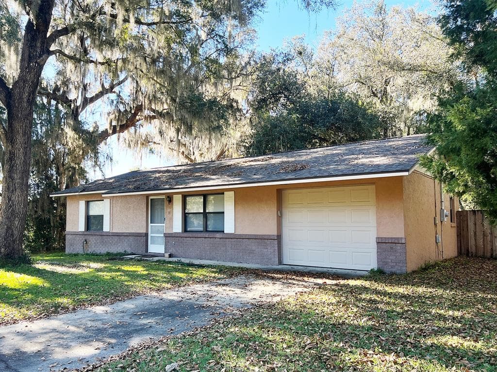 34 JUNIPER TRACK DRIVE OCALA, FL 34480