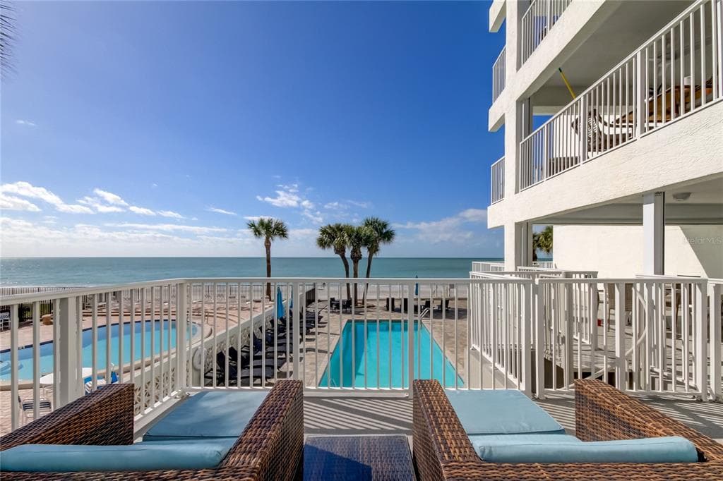 16332 GULF BOULEVARD UNIT 1C REDINGTON BEACH, FL 33708