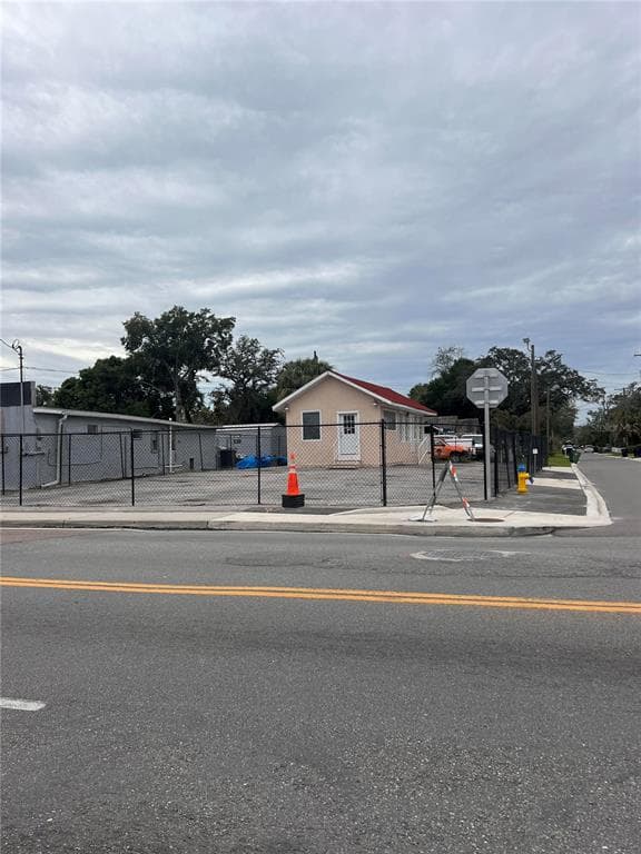 5140 N FLORIDA AVENUE TAMPA, FL 33603