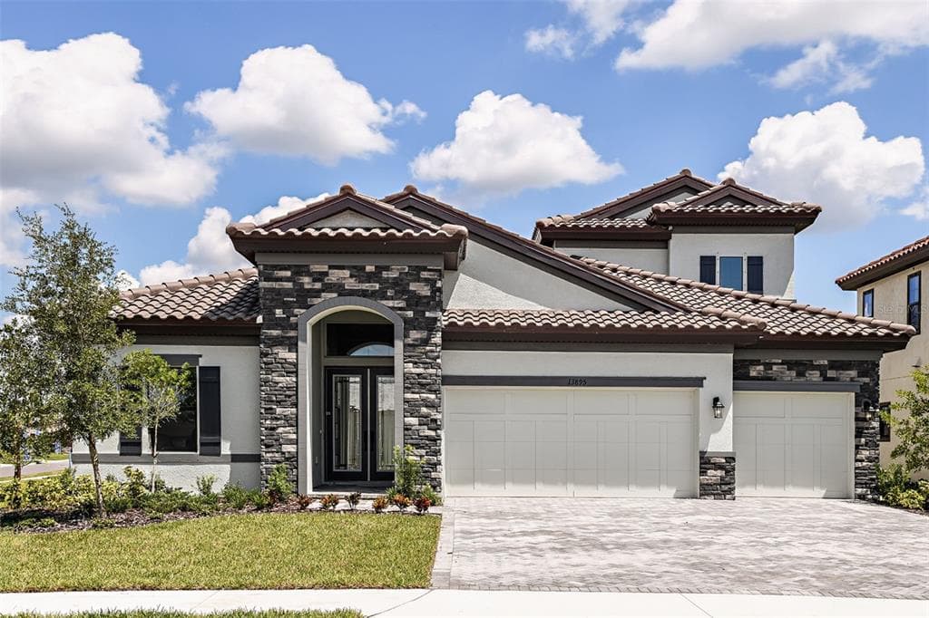 11160 RUSTIC TIMBER LOOP SAN ANTONIO, FL 33576