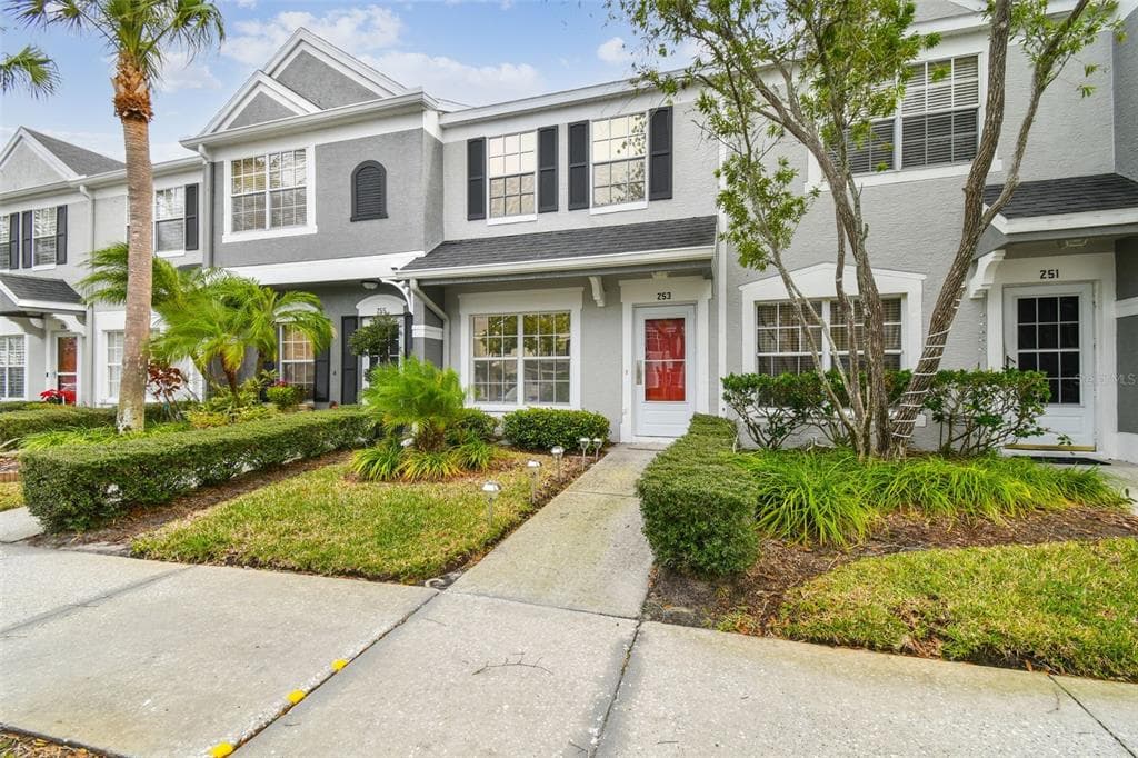 253 COUNTRYSIDE KEY BOULEVARD OLDSMAR, FL 34677