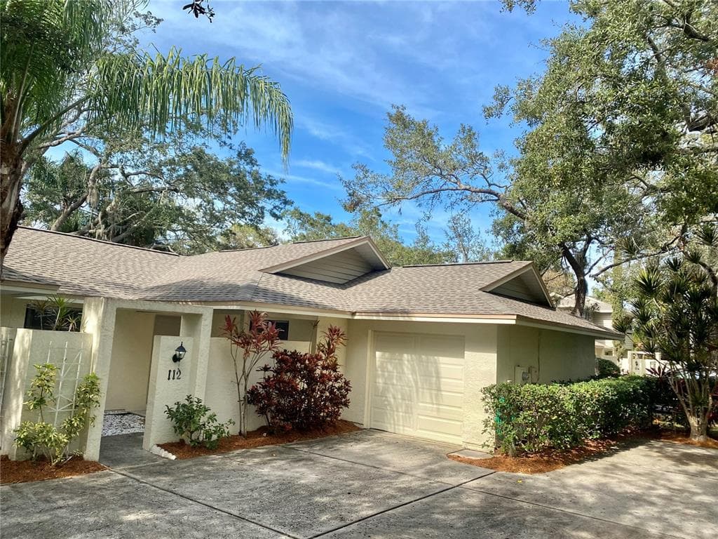 112 PARKSIDE COLONY DRIVE TARPON SPRINGS, FL 34689