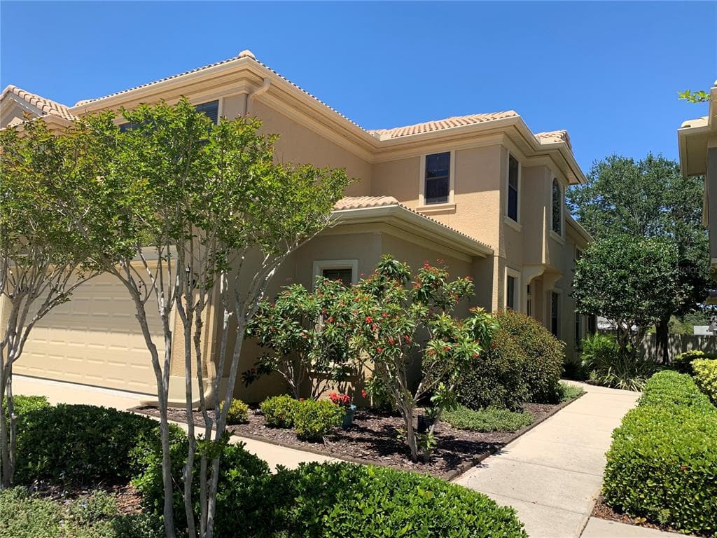 8241 ACADIAN LANE SEMINOLE, FL 33777