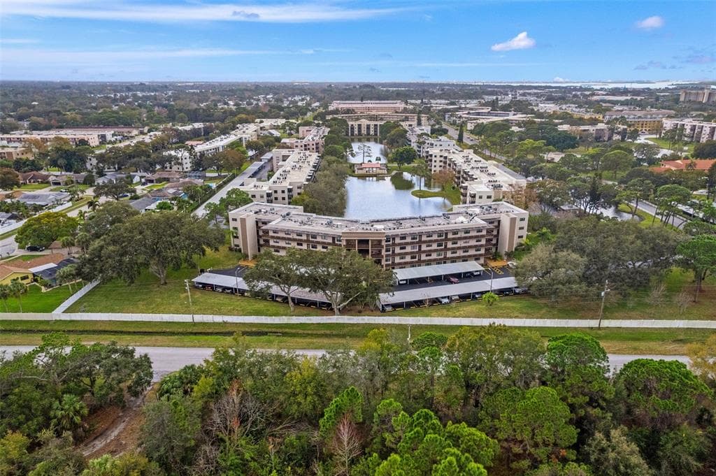 6190 80TH STREET N UNIT 107 ST PETERSBURG, FL 33709