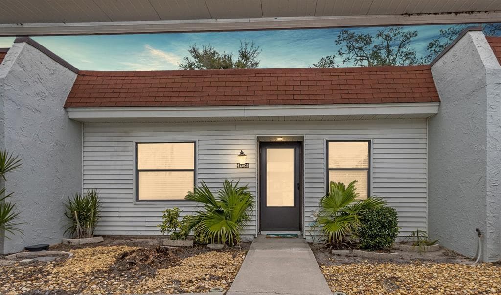 13825 MISSION OAKS BLVD SEMINOLE, FL 33776