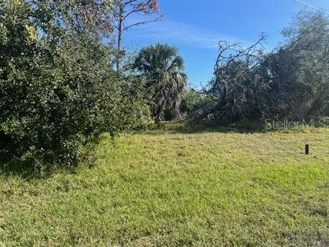 33 PINE VALLEY LANE ROTONDA WEST, FL 33947