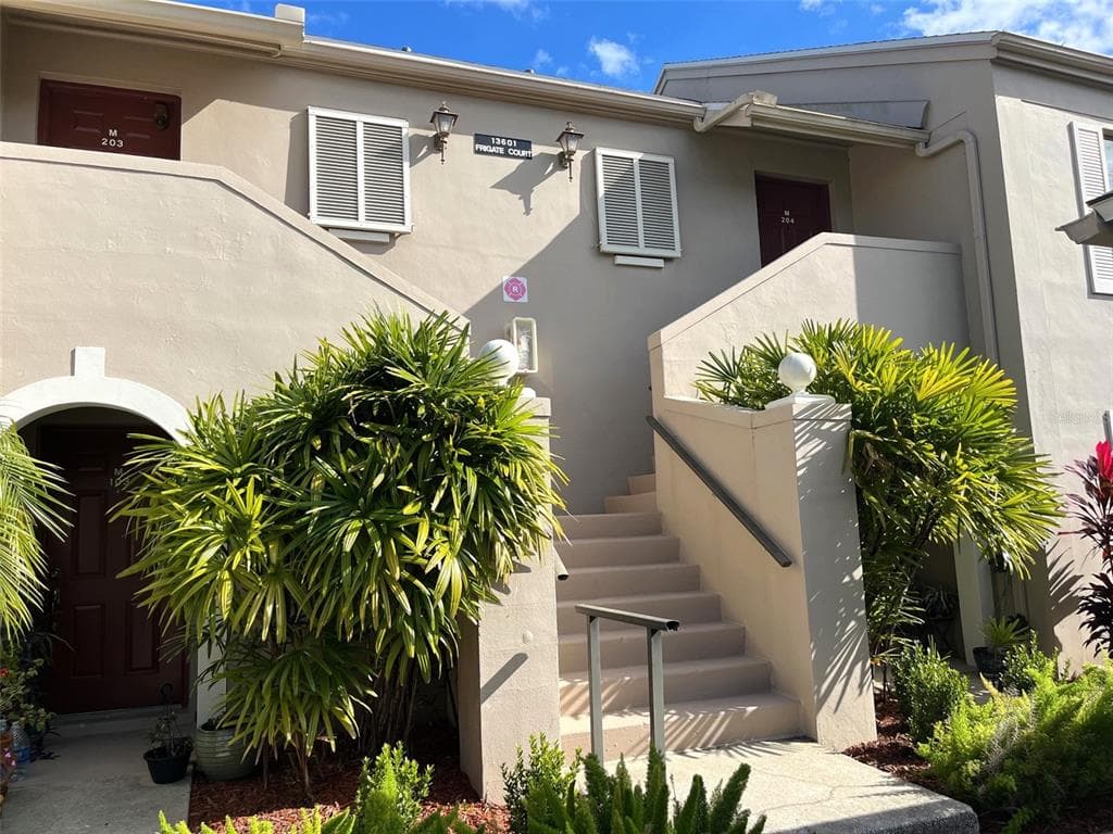 13601 FRIGATE COURT UNIT M204 CLEARWATER, FL 33762
