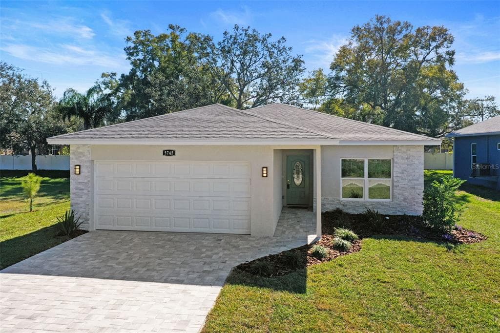 5745 RIVER BLUFF DRIVE NEW PORT RICHEY, FL 34652