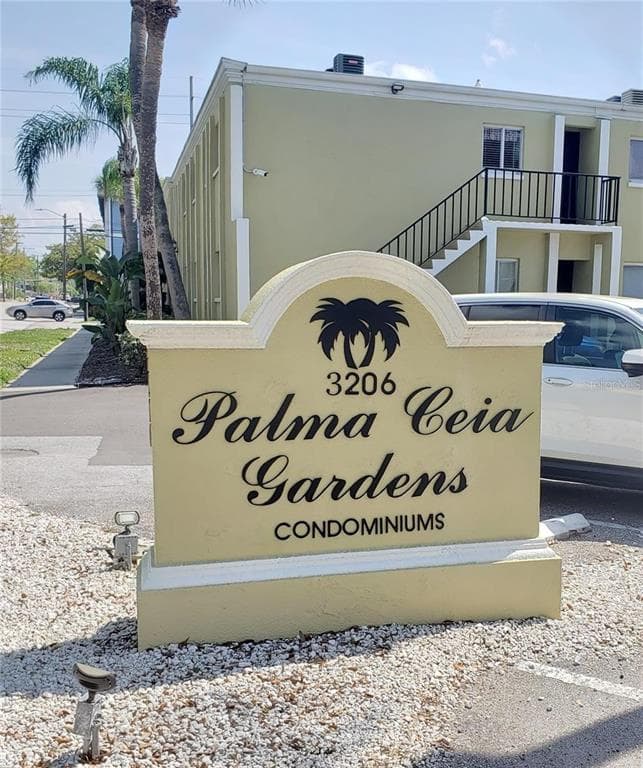 3206 W AZEELE STREET UNIT 102 TAMPA, FL 33609