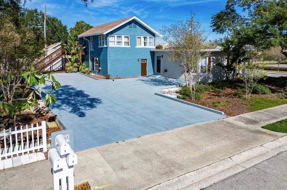 1254 GROVE STREET UNIT B CLEARWATER, FL 33755