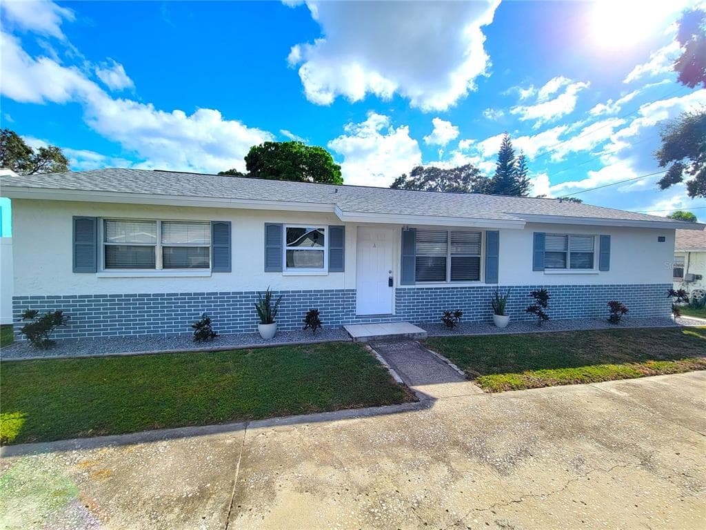 14196 JEFF ROAD UNIT B LARGO, FL 33774