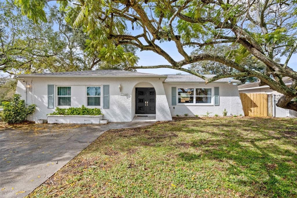 11008 111TH WAY SEMINOLE, FL 33778