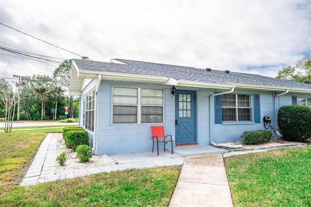 1902 DANDRIDGE STREET UNIT 1 SUN CITY CENTER, FL 33573