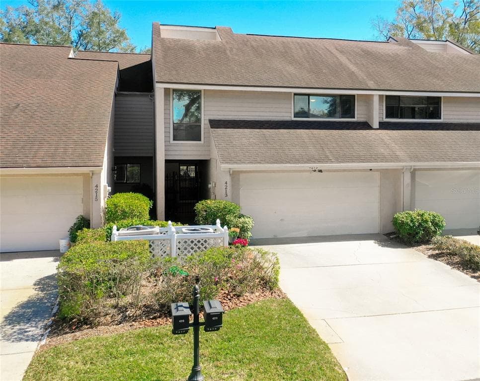 4213 HARTWOOD LANE UNIT 4213