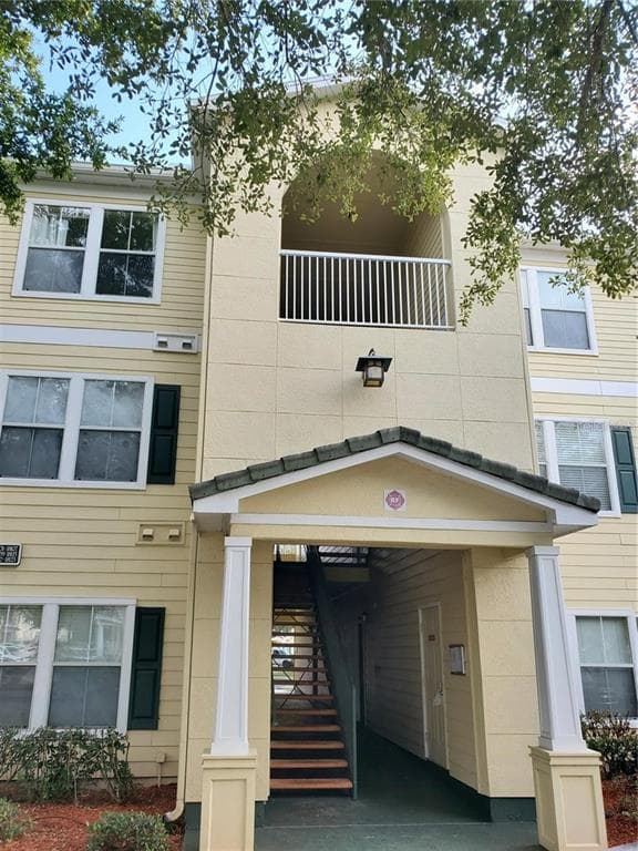 18327 BRIDLE CLUB DRIVE UNIT 6 TAMPA, FL 33647