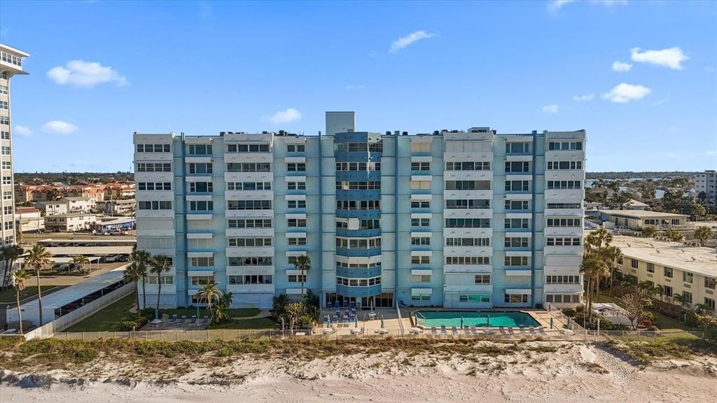 17400 GULF BOULEVARD UNIT D4