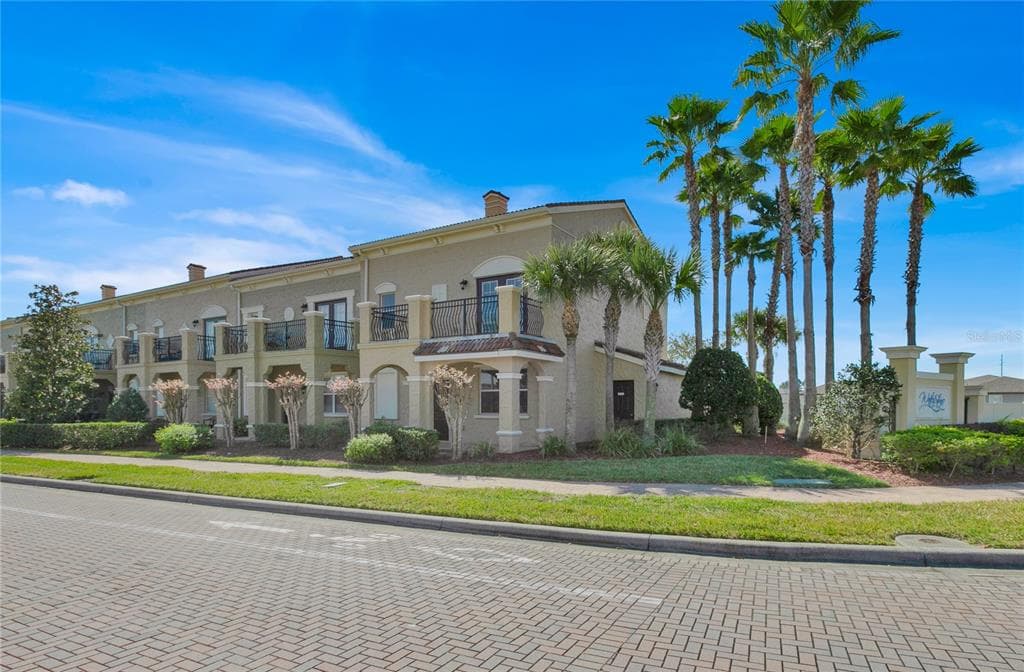 2286 BELLA VISTA DRIVE DAVENPORT, FL 33897