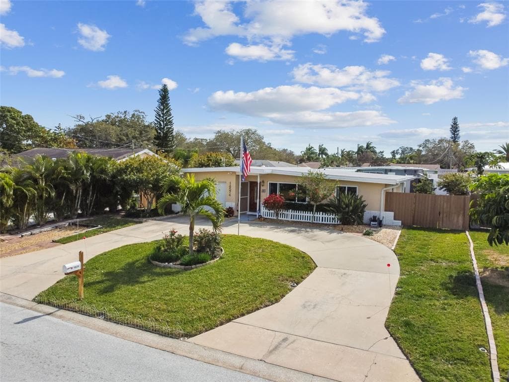 14574 IROQUOIS AVENUE LARGO, FL 33774