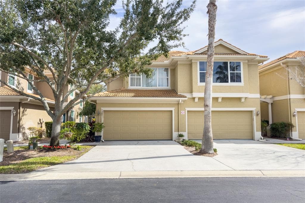 3353 COVERED BRIDGE DRIVE W