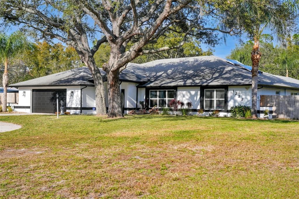 1222 HUNTINGTON AVENUE SPRING HILL, FL 34609
