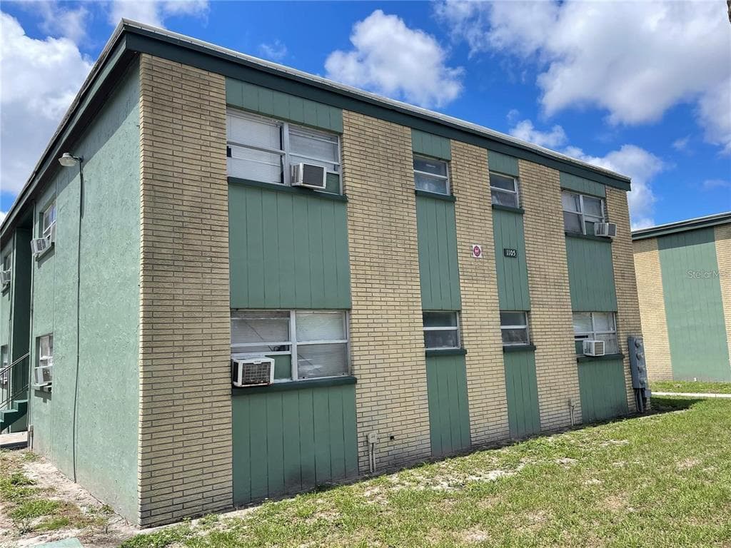 1101 E 140TH AVENUE UNIT 102 TAMPA, FL 33613