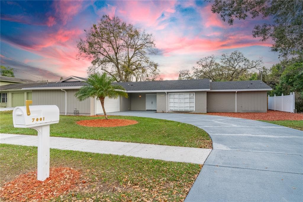 7001 N WHITTIER STREET TAMPA, FL 33617