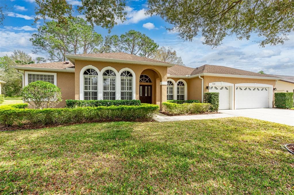 5230 CAMBERLEA AVENUE ZEPHYRHILLS, FL 33541